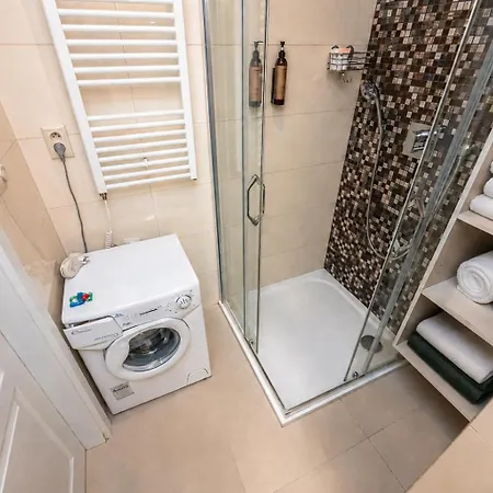 Cozy In Center | Walk Everywhere Apartament Praga